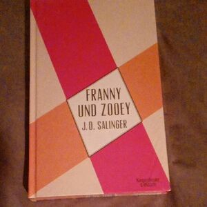 Franny und Zooey by J.D. Salinger - Pink and Orange Coffee Table Book